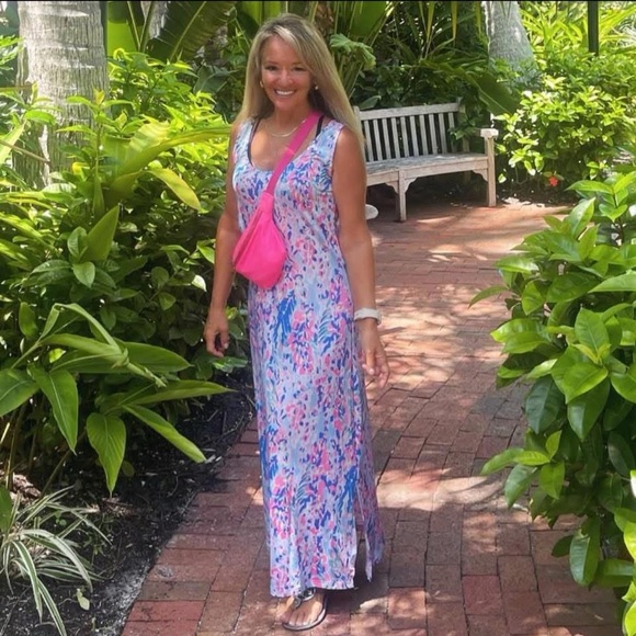 Meet your Posher, Renée - Picture 1 of 1